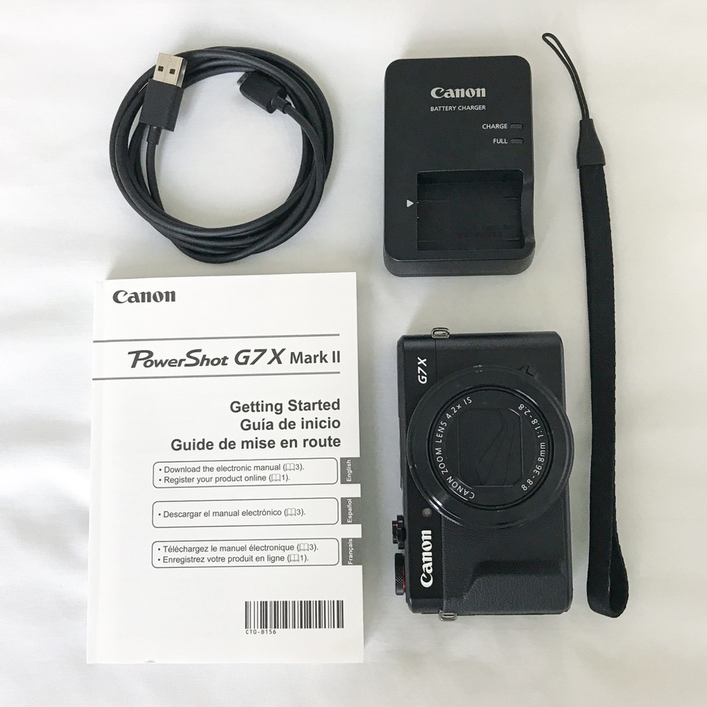 LIKE NEW Canon G7 X Mark 2 with Accessories!